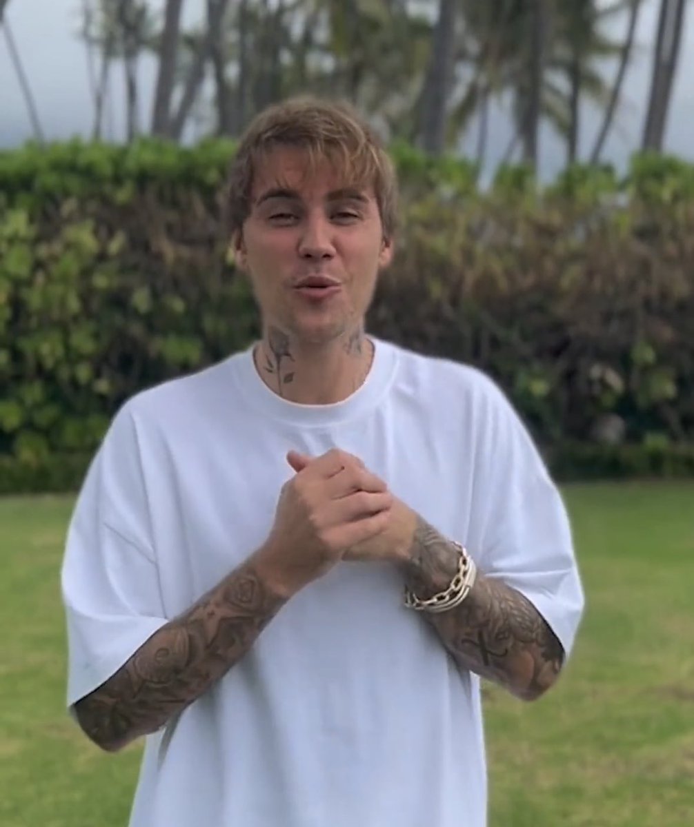 JUSTIN BIEBERS HAIR 🥹😭