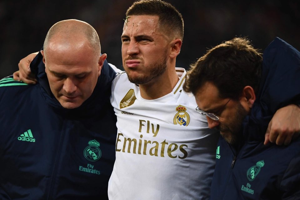 BREAKING : Real Madrid mengumumkan Eden Hazard mengalami cedera di sesi latihan kemarin.

Kali ini cedera pada tendinosis patela di lutut kirinya. 🤕🏥