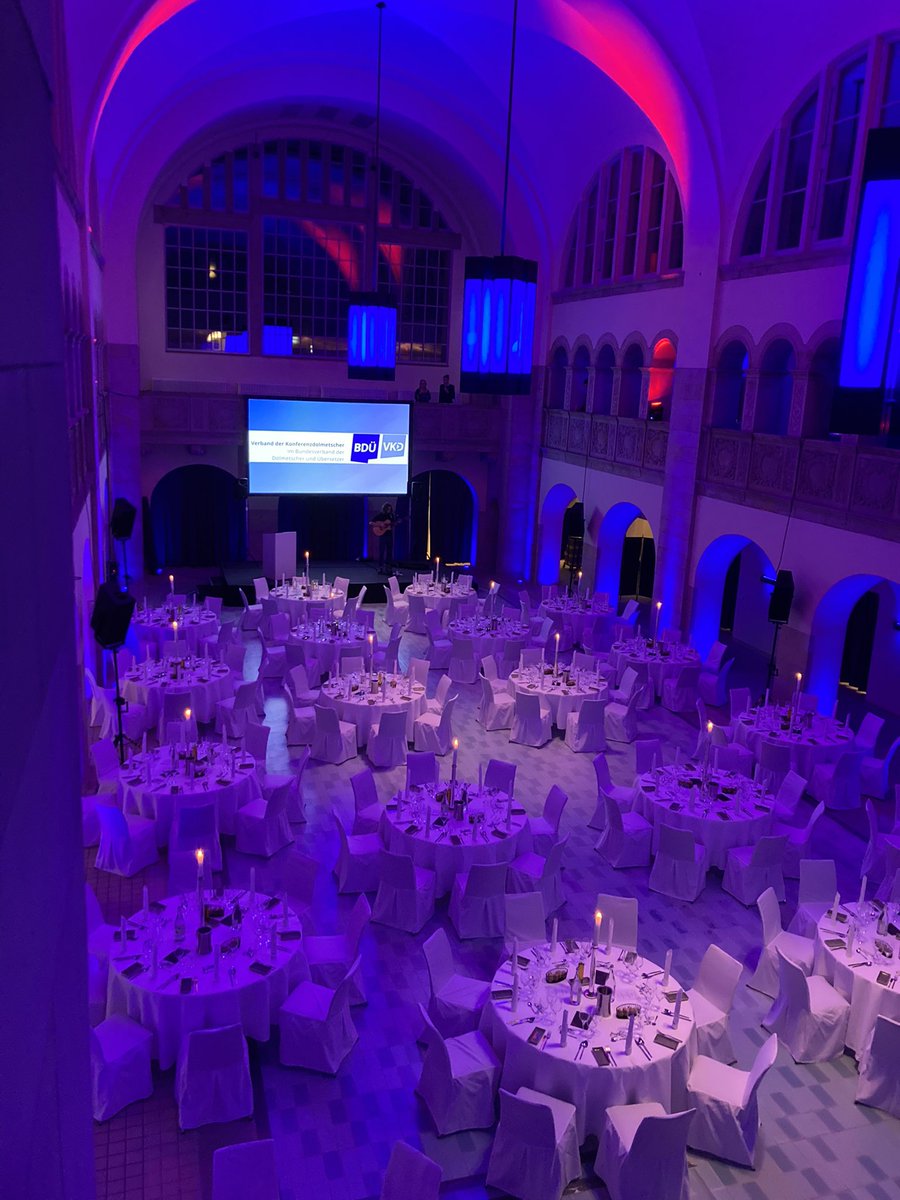 Tag 1 meiner ersten JMV mit anschließendem Galadinner geht erfolgreich zu Ende! #VKDJMV #1nt