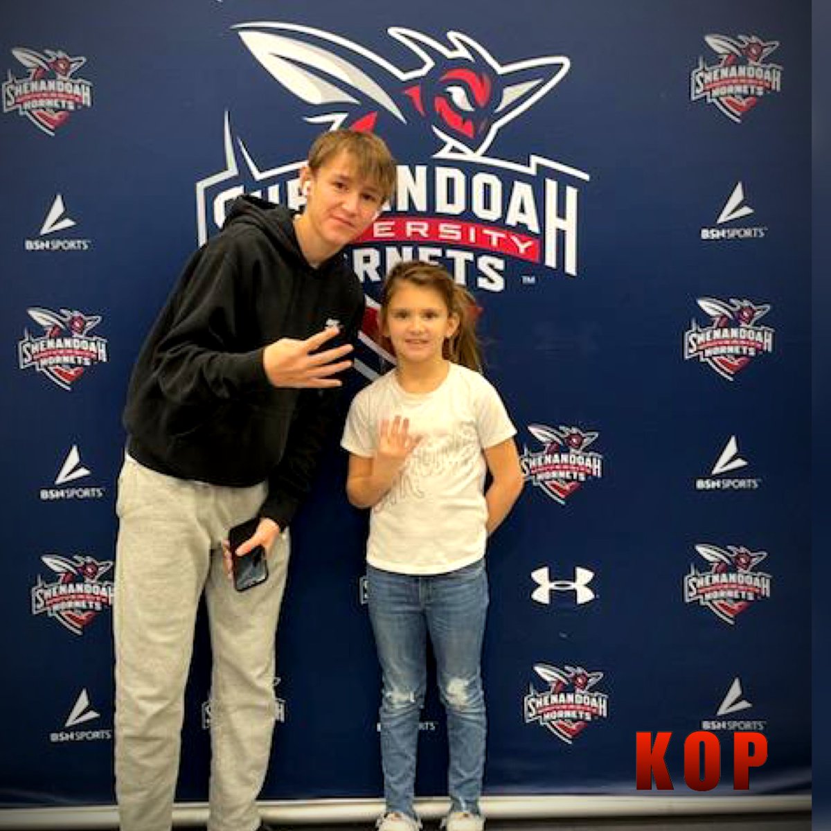 Thanks to <a href="/SUHornetsWBB/">Shenandoah WBB</a> and Coach <a href="/CoachKraftSU/">Melissa Kraft</a> for hosting our KOP Girls today.  They all had a great time, and good luck with the rest of the season. 

<a href="/UniqueHoops/">Unique Hoops Basketball Academy</a> 
#ItStartsWithKOP
#uniquehoopsbball