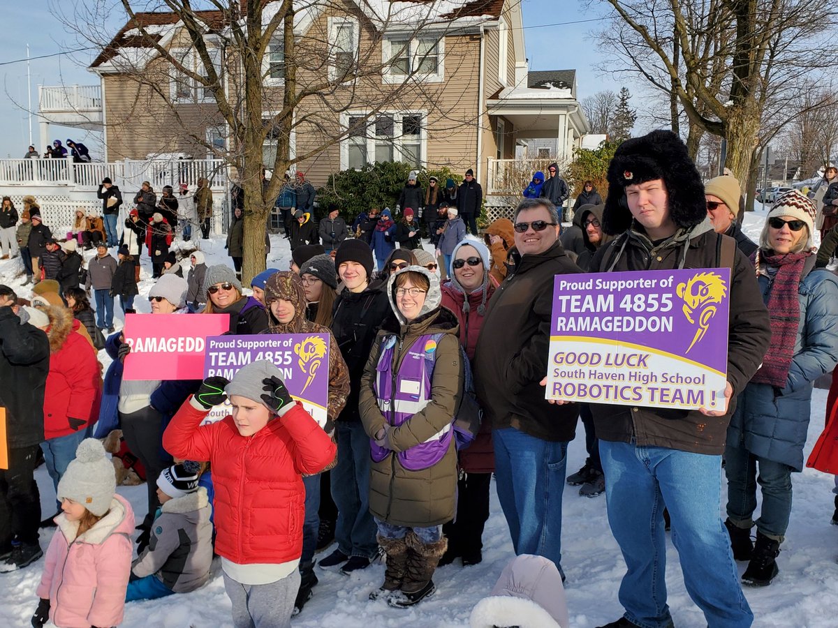 Ramageddon4855's tweet photo. Team 4855 Ramageddon took 1st place Team Spirit award in the business/ organization category of the 2023 South Haven Icebreaker Festival Cardboard Sled Race! #frc #omgrobots #chargedup #energized https://t.co/RfXfy87diZ