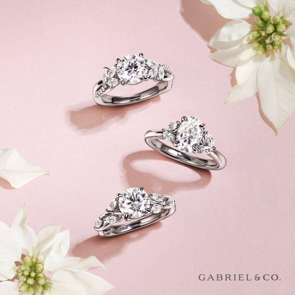 Inspired by your love story ✨

Styles: ER16195R6W43JJ, ER16244O6W44JJ, ER16196R6W44JJ

#Gabrielandcoretailer #gabrielandco #gabrielny #ringoftheday #statementring #engagement #engaged ift.tt/ZYdq3CF