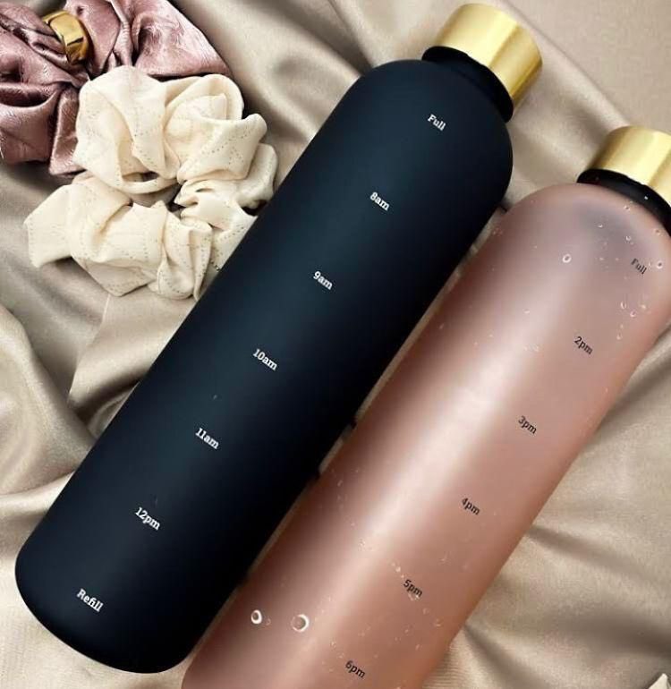 mysplashbottle's tweet photo. @OluwafemiDanzo @GeorgeAnagli 1 bottle is *200 cedis* with *FREE Delivery* included 
We have 3 colors in stock - white, pink &amp; black

Contact us for one - https://t.co/KZe109EGqv

Check us out on @mysplashbottle on all social media platforms https://t.co/qDFjMjGUA4