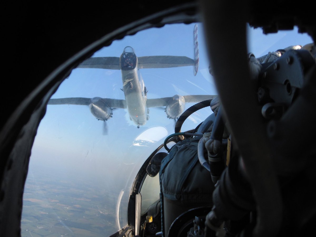 thelunarsawyer's tweet photo. A #FlashbackFebruary in my #airshow career to July of 2010 when I took a flight in the #F4Phantom with my husband @jivef15 as the pilot with a #B25mitchell & two #a4skyhawks.
#warbirds #airshowannouncer #airshowprofessional https://t.co/b0g4rqsB8b