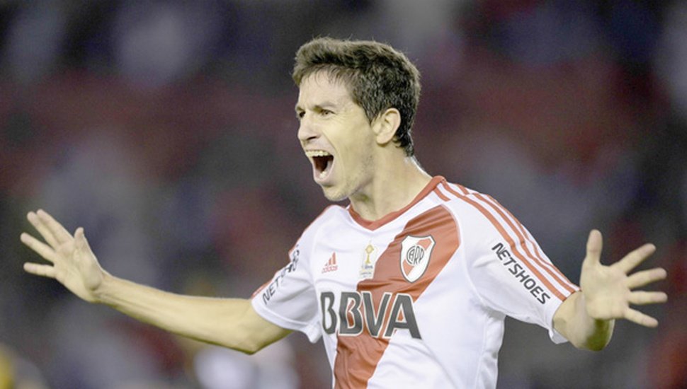 TodoRiver28's tweet photo. GOOOOOOOOOOOLLLLLLL!!!!

VAMOS #RIVER ⚪🔴⚪

NACHO FERNÁNDEZ!!! 

#1A2 https://t.co/ECOjHd0ylV