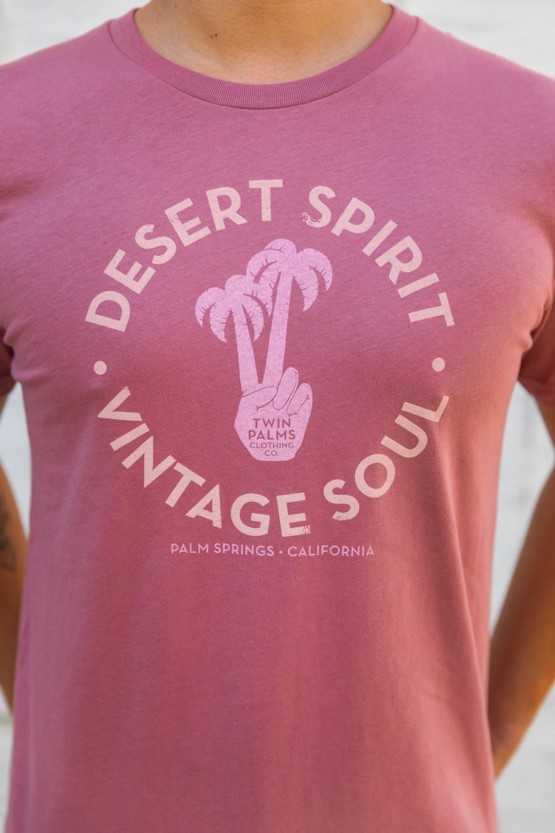 Our Spirit Soul Tee is totally inspired by those desert vibes and everything that drives the Twin Palms label. 
🌴✌🏼🌴
It’s available right now at TwinPalmsCo.com 
.
#retro #palmsprings #desertvibes #desert #desertlife  #styleinspo #coachellavalley #fashion #desertliving
