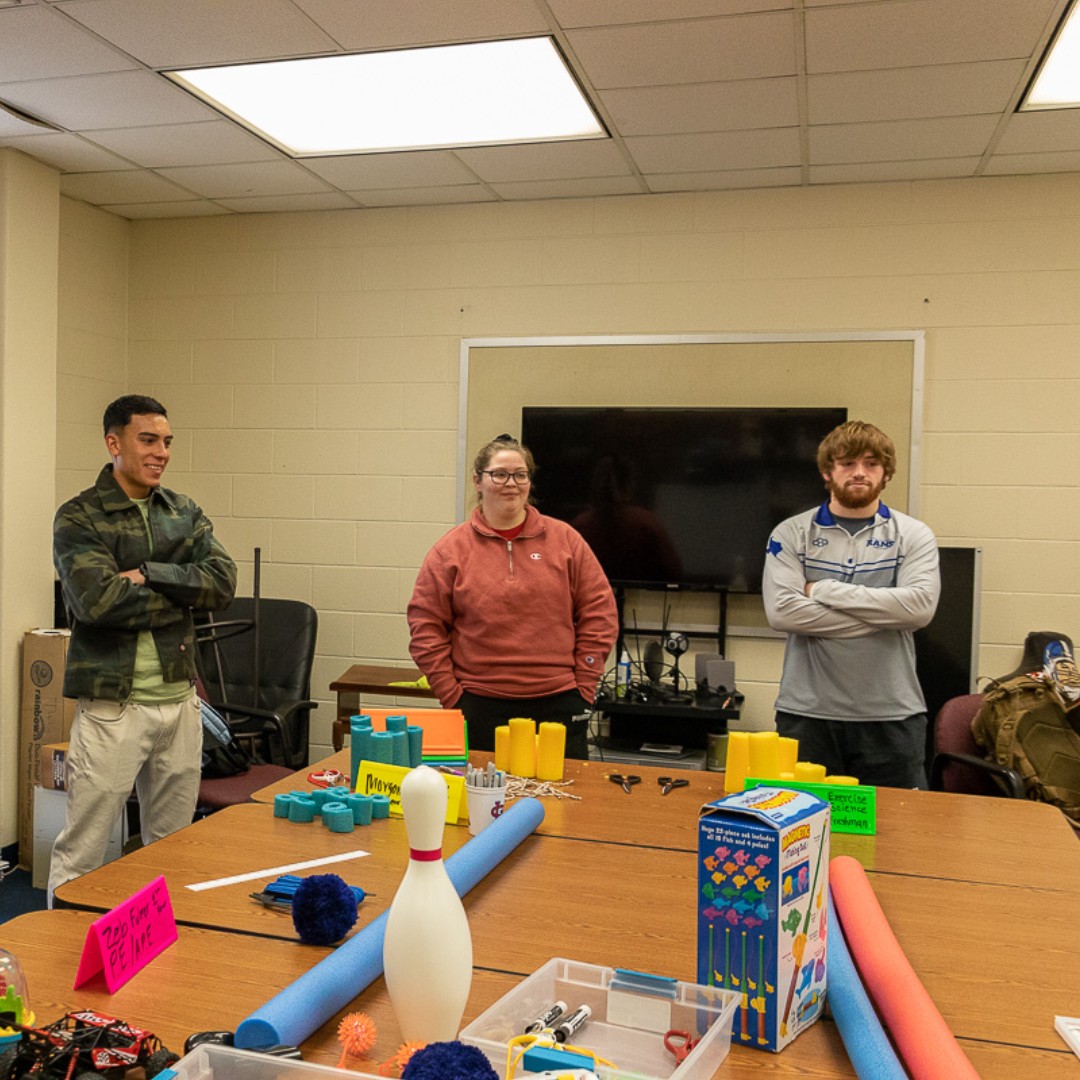 Playing with remote control cars? Yes. Please. Three students met with an adapted P.E. specialist to talk about modifying toys and activities to help students with disabilities work on their motor skills while having fun. Read the full story: ow.ly/eUwU50MFEOt