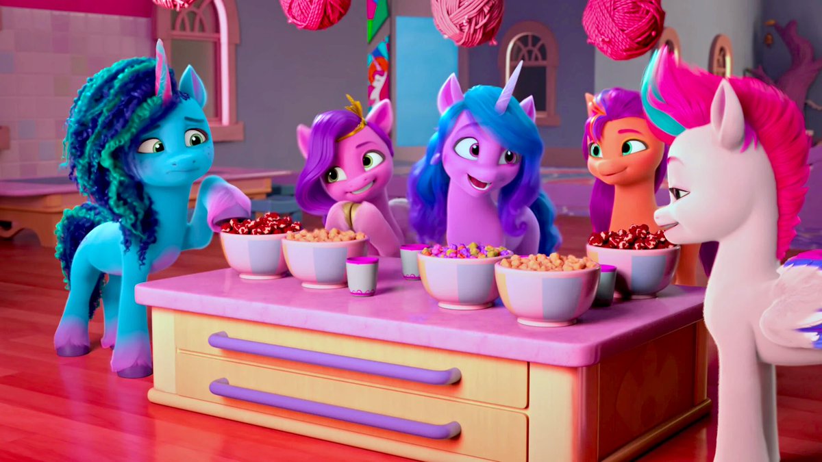FaolanCortez's tweet photo. Today has been the hardest day of writing an episode review for my Chapter 2 season review! It involves arguably the most lacklustre episode of the lot! 😂

‘The Traditional Unicorn Sleep Over’ was so interesting! 💖

#brony #mlp #mylittlepony #gen5 #mlpgen5 #makeyourmarkchapter2 https://t.co/uRgtyT17d7