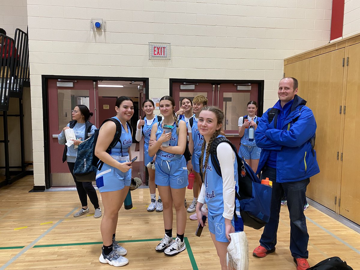 NewfieBullet73's tweet photo. @cchschool The BABY BLUES are being worn!!! That’s means it’s Championship finals time….. let’s go Cougars!!! https://t.co/sdxfnG1uzU