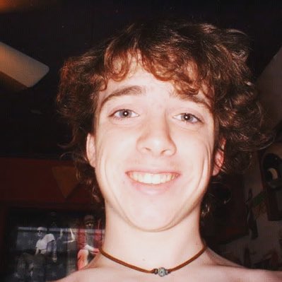 michaelprussnow's tweet photo. #NewProfilePic “Mr.Jeffers” by @alonehomeband OUT NOW! Link in bio ! 🤘🏼 #Rock #AloneHome #MrJeffers #BoxSetPlaybook #indiemusic #NewSong #folk #grunk #pulk #singersongwriter #punk https://t.co/ndixbqHeGo