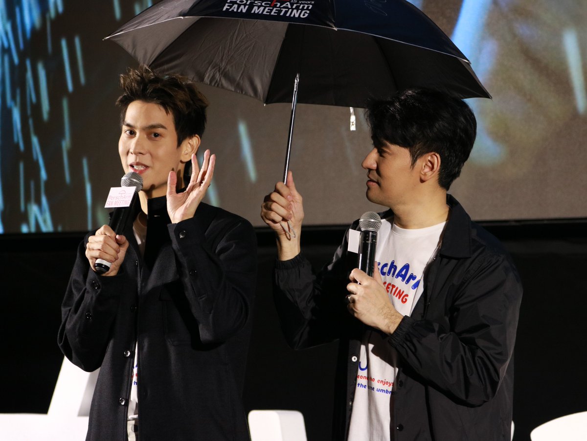 iam_nisa's tweet photo. 1 อาทิตย์ผ่านไป ไวมากๆ ~

#15YearsPorschArm 
#PorschArmFanMeeting 
#PorschArm
#พอร์ชอาม
. https://t.co/FmcC4CyfzC