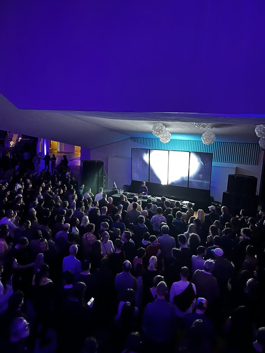 ChPhilipps's tweet photo. What a great evening! I did not expect such a diverse program. Still flashed from all this happening in the philharmonic which is one of my favorite buildings in Berlin and has awesome acoustic capabilities. Also, thank you, @Sampleconstruct for a great performance! #strom23 https://t.co/73HQWd6uH0