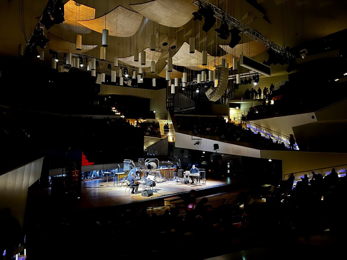 ChPhilipps's tweet photo. What a great evening! I did not expect such a diverse program. Still flashed from all this happening in the philharmonic which is one of my favorite buildings in Berlin and has awesome acoustic capabilities. Also, thank you, @Sampleconstruct for a great performance! #strom23 https://t.co/73HQWd6uH0