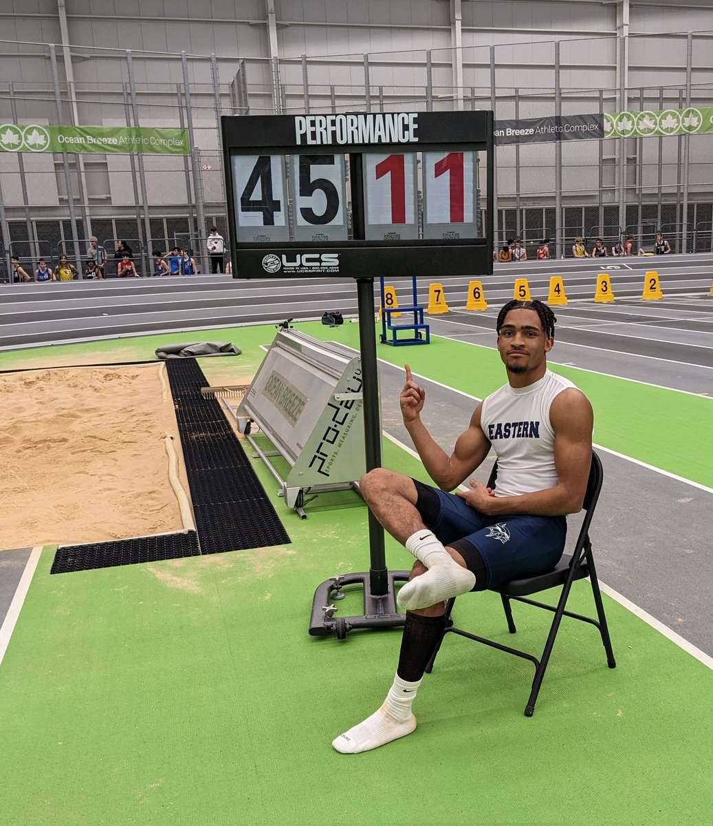 eastern_track's tweet image. 🥇The Ocean Breeze Invitational Triple Jump Champion is Jashad Kersey!!! 🥇

Jashad pops a huge 13 inch PR on his last jump of finals to take home the gold with a jump of 45' 11"

That is a NJ #1 jump this indoor season!! 🙌🏻🙌🏻🙌🏻 @easternviking @OBTFAC @njmilesplit @SJTrack