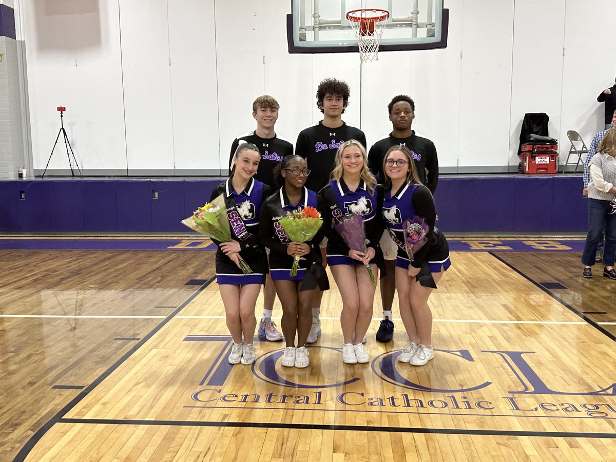 SFDPrincipal's tweet image. Congratulations to the Senior Members of our Saint Francis DeSales basketball program. Thank you do for your loyalty and all the positive memories. Peace and God’s Blessings to you always.
#StallionPride  # Excellence