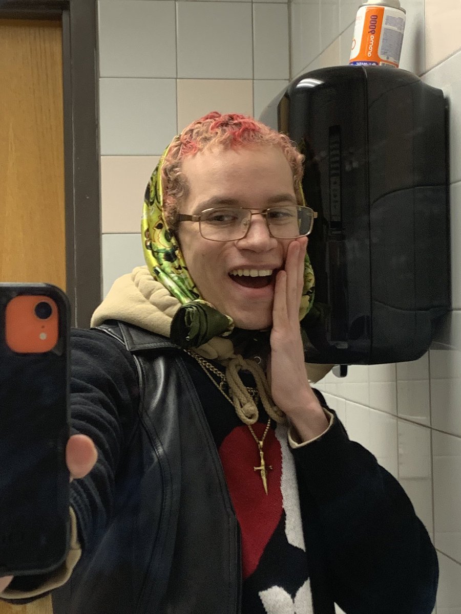 yuyu 🦋 on Twitter "RT linkedtoace i’m out here throwing fits & the