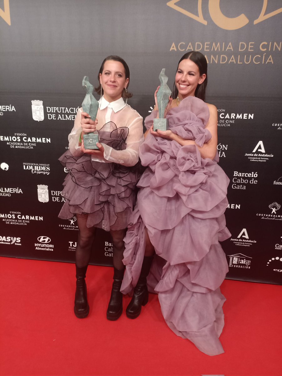 Gracias a la <a href="/acacineandaluz/">Academia de Cine de Andalucía I Premios Carmen</a> por premiar a nuestras #Gentiles. Ha sido una noche inolvidable para África de la Cruz, <a href="/pauladiazmora/">Paula Díaz Mora</a> y todo el equipo de la película ❤️