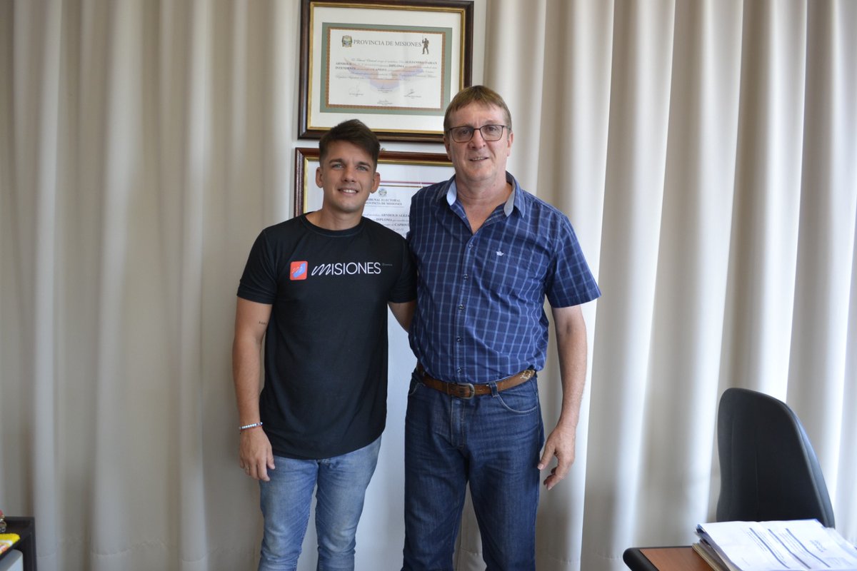 Agradable visita de nuestro joven candidato a Vicegobernador de la Provincia de Misiones,  el Diputado Cr. Lucas Romero Spinelli.