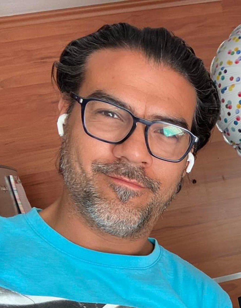 palomaresronau's tweet photo. Que Paola no sea una más
Ayúdanos a detenerlo que esto no quede impune!
El día de hoy sábado 4 de febrero 2023 en Guadalajara Jalisco, Alejandro Organista Villaseñor atacó a su ex esposa Sandra Paola con la intención de matarla frente a sus hijos menores de edad. 1/2 @Trafico_ZMG https://t.co/5EMezTJ64v