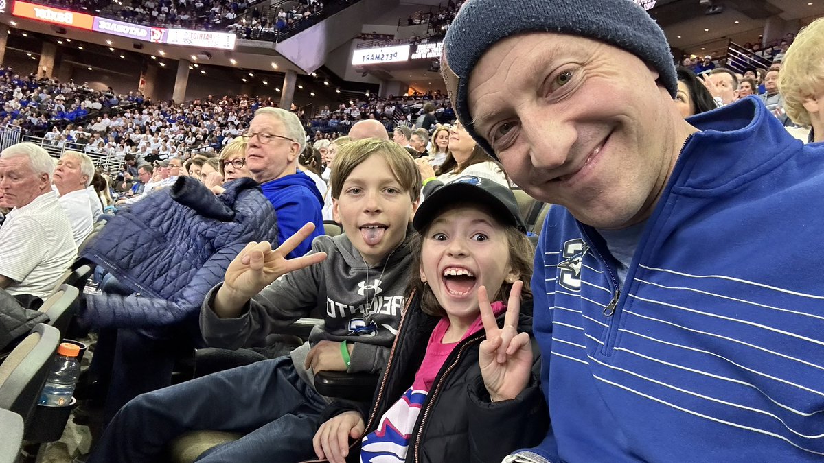 JeremyReding's tweet photo. Watching the Jays with these two turkeys. #gojays https://t.co/cQiEEJyaXJ