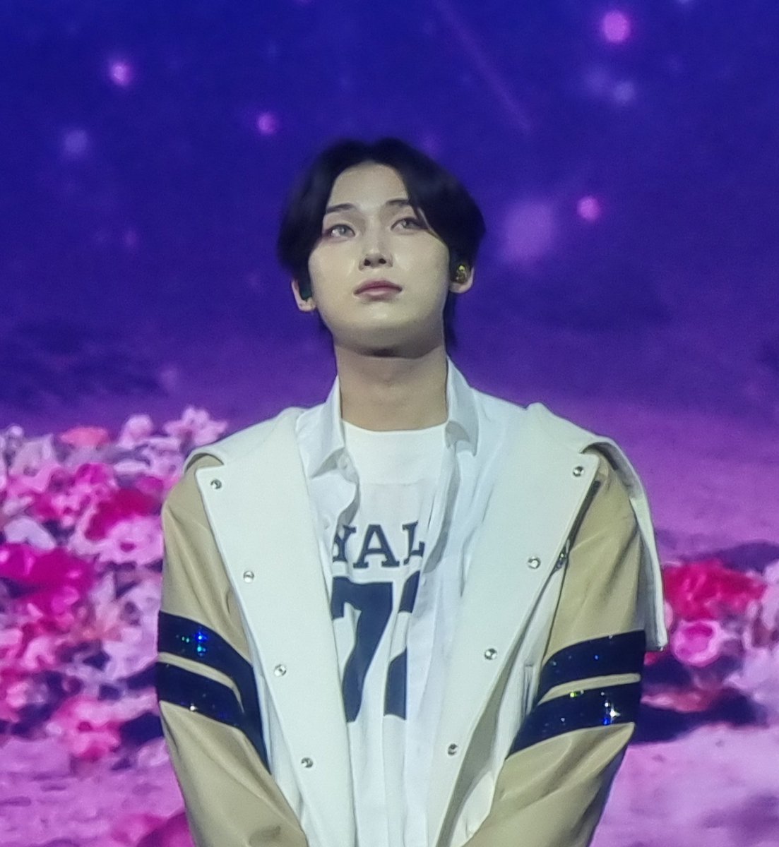 kkristalgale's tweet photo. Sunoo receiving the loudest cheers. You did well, miloves. Get enough rest after Day 3🖤🧡
#MANIFESTO_IN_MANILA #MANIFESTO_IN_MANILA_DAY2 #SUNOO https://t.co/vpOZTfWFvO