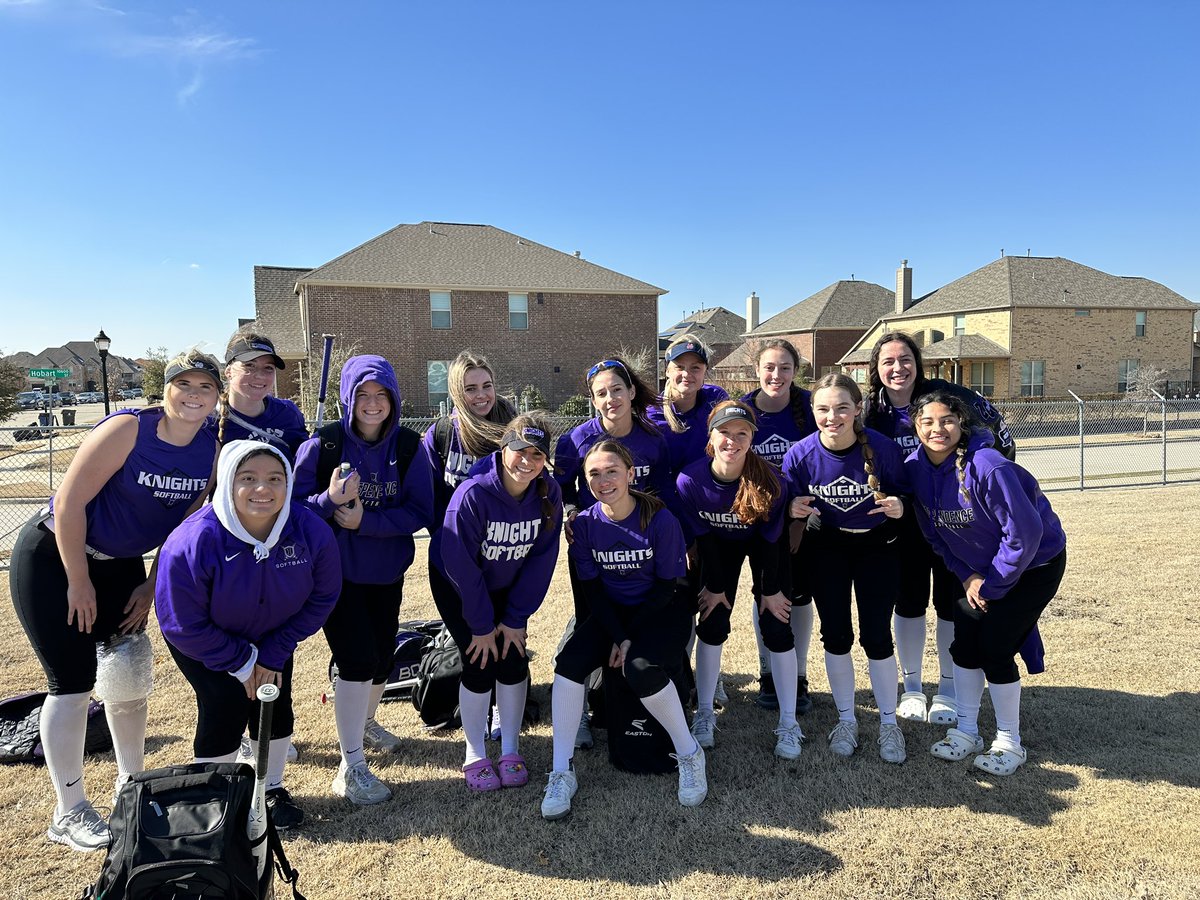IndyKnightsSB's tweet photo. The ice this week was cold but the Knights Softball was COLDER ๐ฅถ๐ฃ First home games in the books!!๐ #BOMBS #GoINDY https://t.co/m7GqwJMVLK
