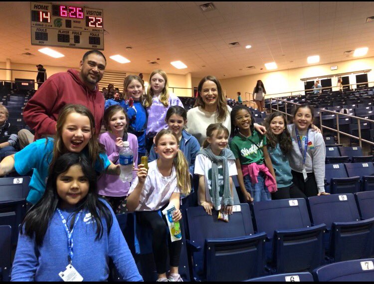 MWE_HF's tweet photo. MWE 3rd grade Eagles had a great time watching the Stratford vs Memorial Varsity Basketball Game!! πππ #advancedmovers @SBISD_HFDept @stratford_hoops @MeadowWoodSBISD @sbisdathletics https://t.co/tLCO4jMx9h