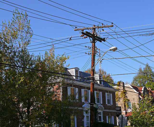 aa_marsh's tweet photo. @emfoxhall The reason this happens is because some municipalities have not yet accepted that all utilities belong underground. Above-ground utility lines are hazardous, unreliable, and ugly. They should be underground, just like water pipes, gas lines, and sewer lines. #skytrash https://t.co/Hn9qPDh2hK