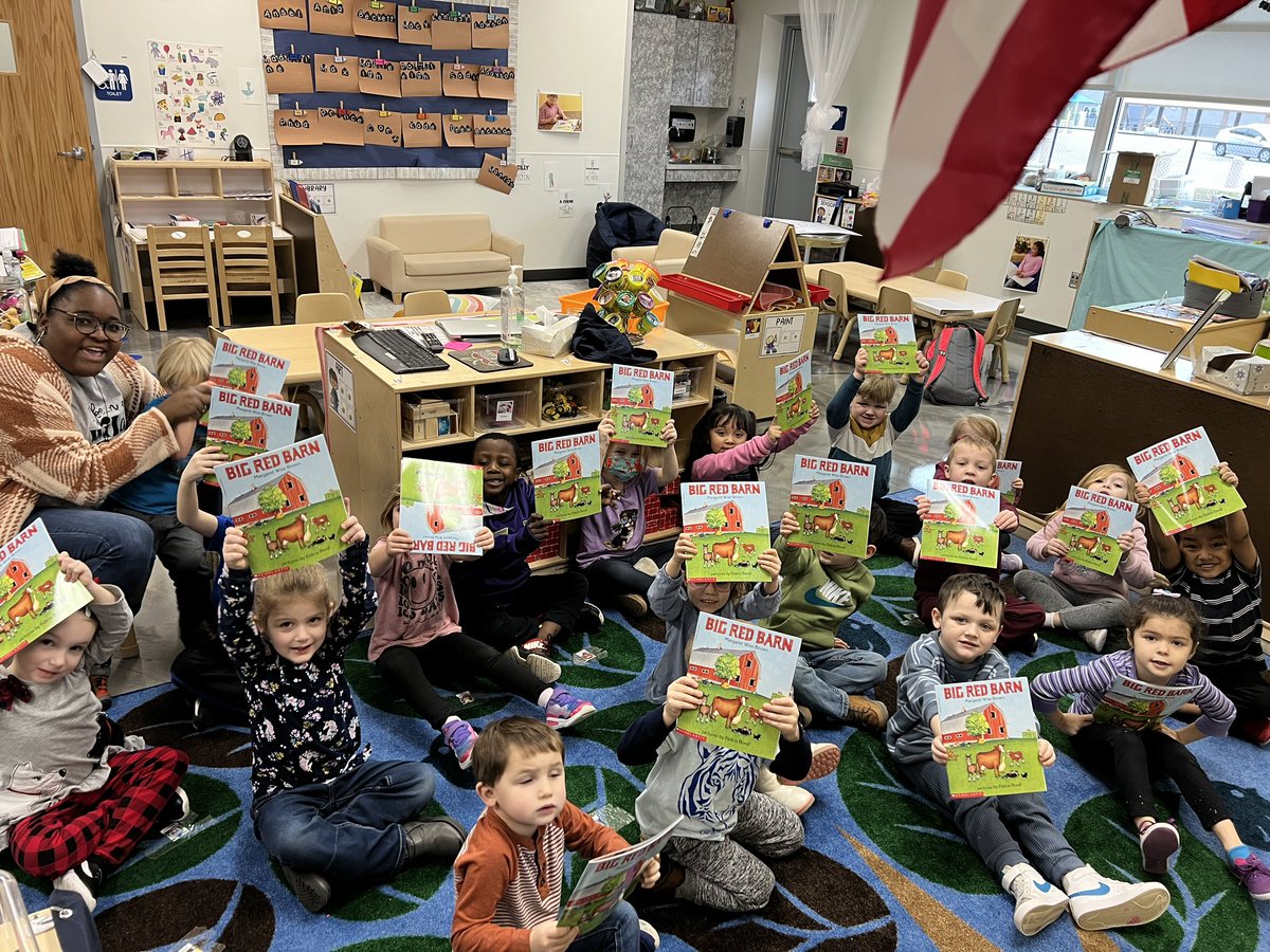 Vesselsprek's tweet photo. Thank you to our book donors for our January book of the month! #buildingsunit #preschool #welovebooks @ctetigers https://t.co/Rm5euvthhv