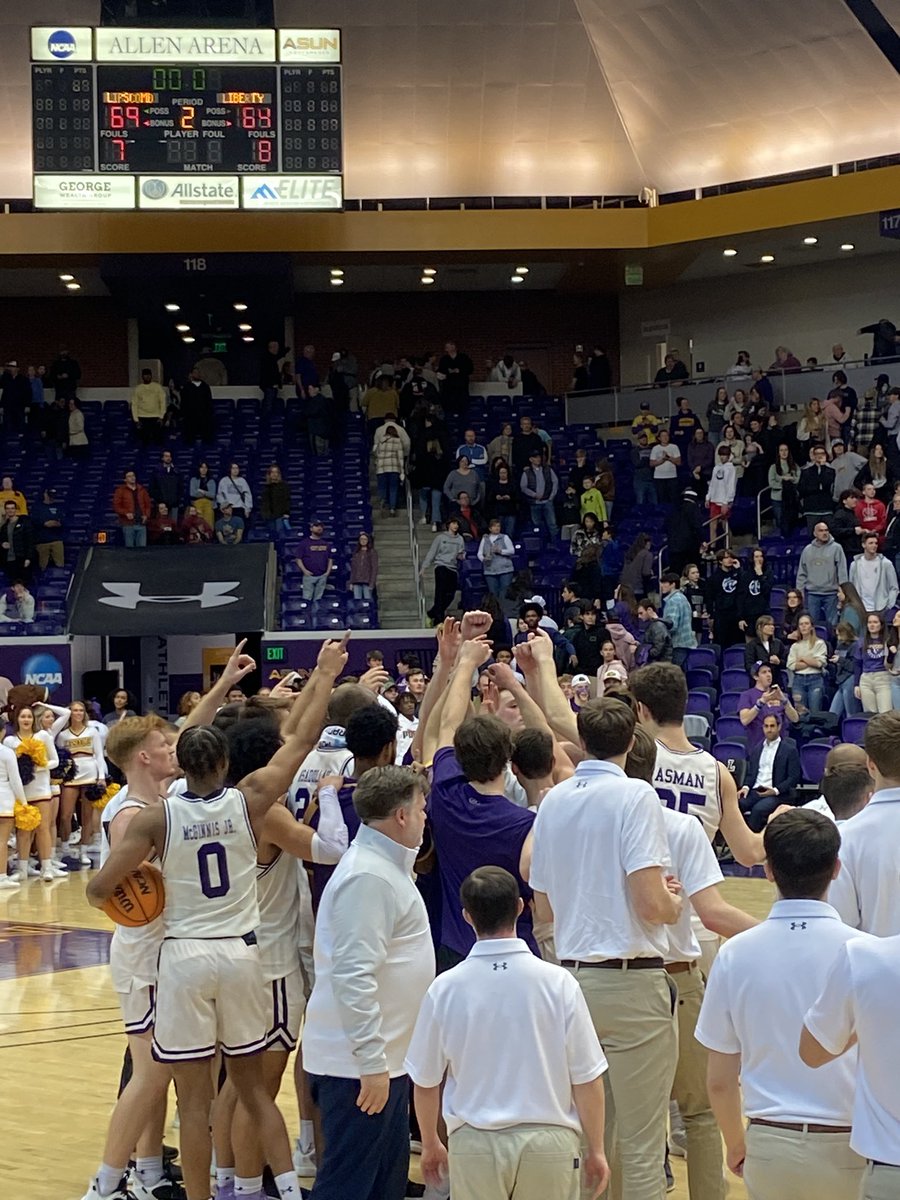 Yes. Sir. BIG THANK YOU to Lippy Lunatics & Bison home crowd who brought the energy all night‼️ Lipscomb-69 Liberty-64