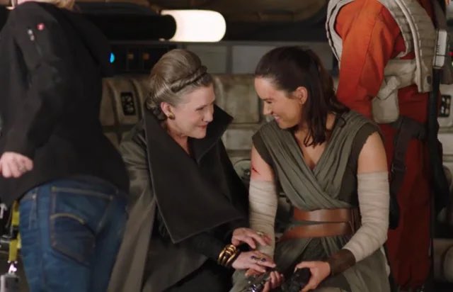 comfort for leia stans (@leiacomfort) on Twitter photo 