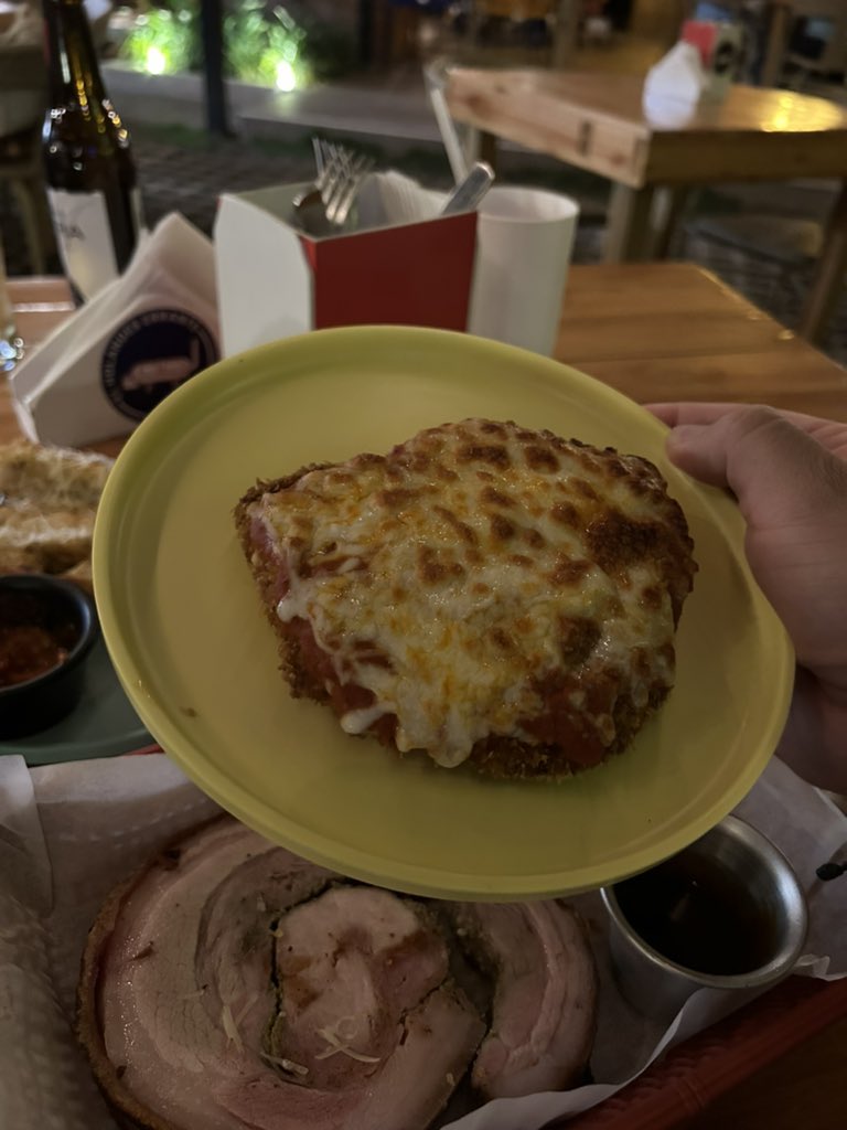 esteesmitweet's tweet image. En esta cuenta le predicamos del @ehebbq ❤️🤌🏽