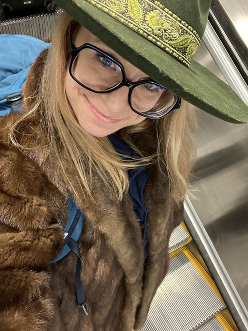 Where in the world is Carmen Sandiego? https://t.co/pf8RumJBae<a href="/tag/carnivalcruise"class="tags"><span>#carnivalcruise</span></a>