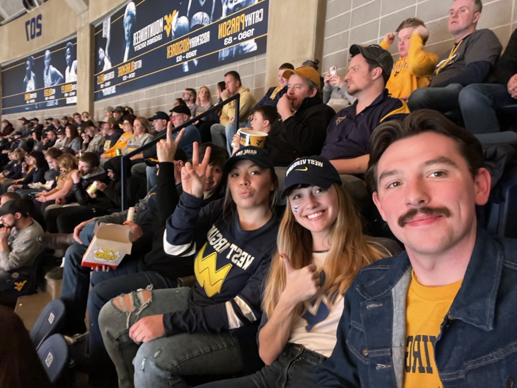 arielkline's tweet photo. #WVUGame https://t.co/Z8snAQ4cD5