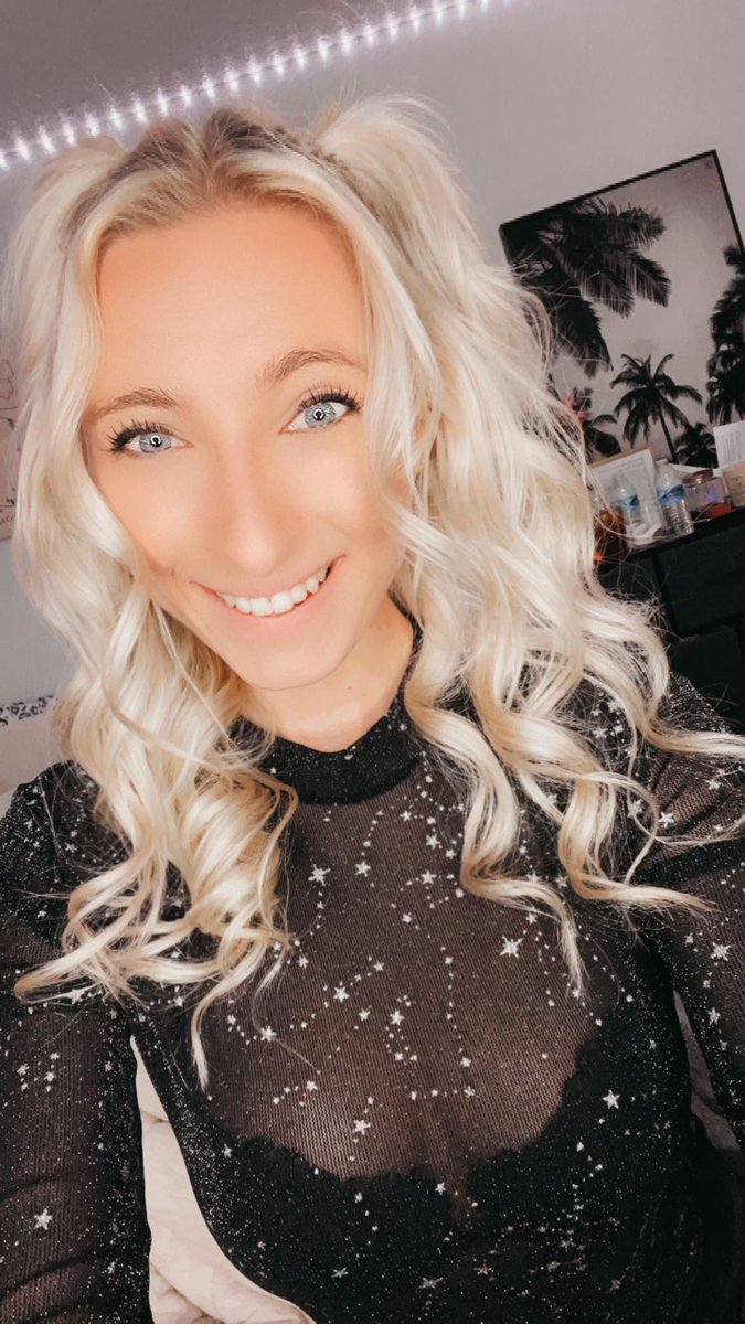 crazhay33's tweet photo. Happy Saturday y’all 🖤 https://t.co/sUiAtig14K