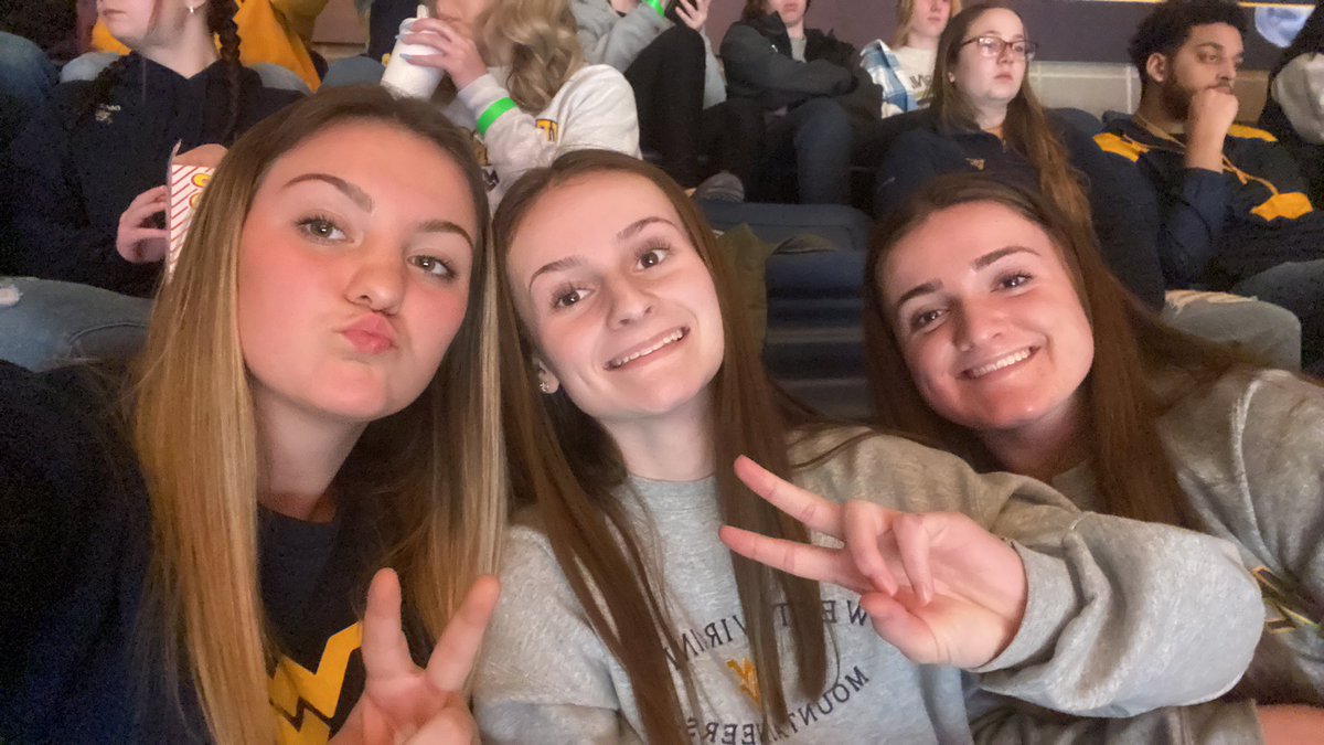 Alli Hypes tweet media