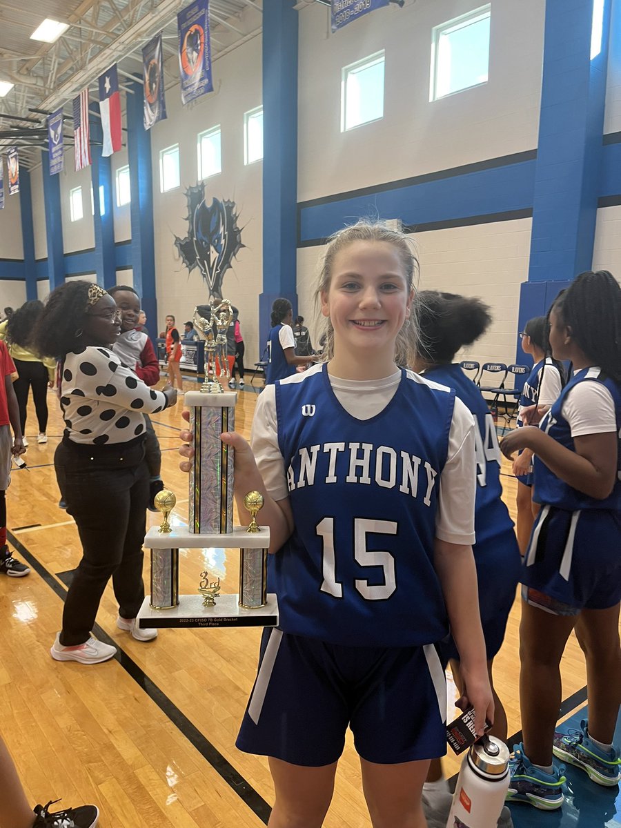 kerduncschae's tweet photo. @DrAnthonyMS 7b taking 3rd place in the Gold Bracket!  Great job Ravens!  Hi #kryseesissy 💙🏀🖤@ravens_anthony @VivBennett1 @VogtislikeVote @CFISDAthletics @CyFairISD @SuptMarkHenry @ray_zepeda1 https://t.co/AGKUxbfX3l