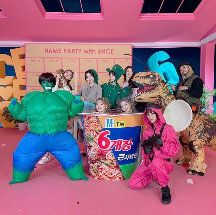 MinaringOnce's tweet photo. @signaltofu @JYPETWICE TWICE READY TO BE #12th_Mini_Album_TWICE #TWICE  @JYPETWICE https://t.co/V5XsJly18u