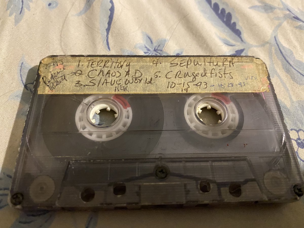 Edfleet75's tweet photo. @LiLa__lee18 Got this mix tape from 1993
Heavy shit - sepultura,metallica, pantera 🤣🤘🏻🤘🏻
#notahoarder
Those were the days https://t.co/O6VGre2Cip