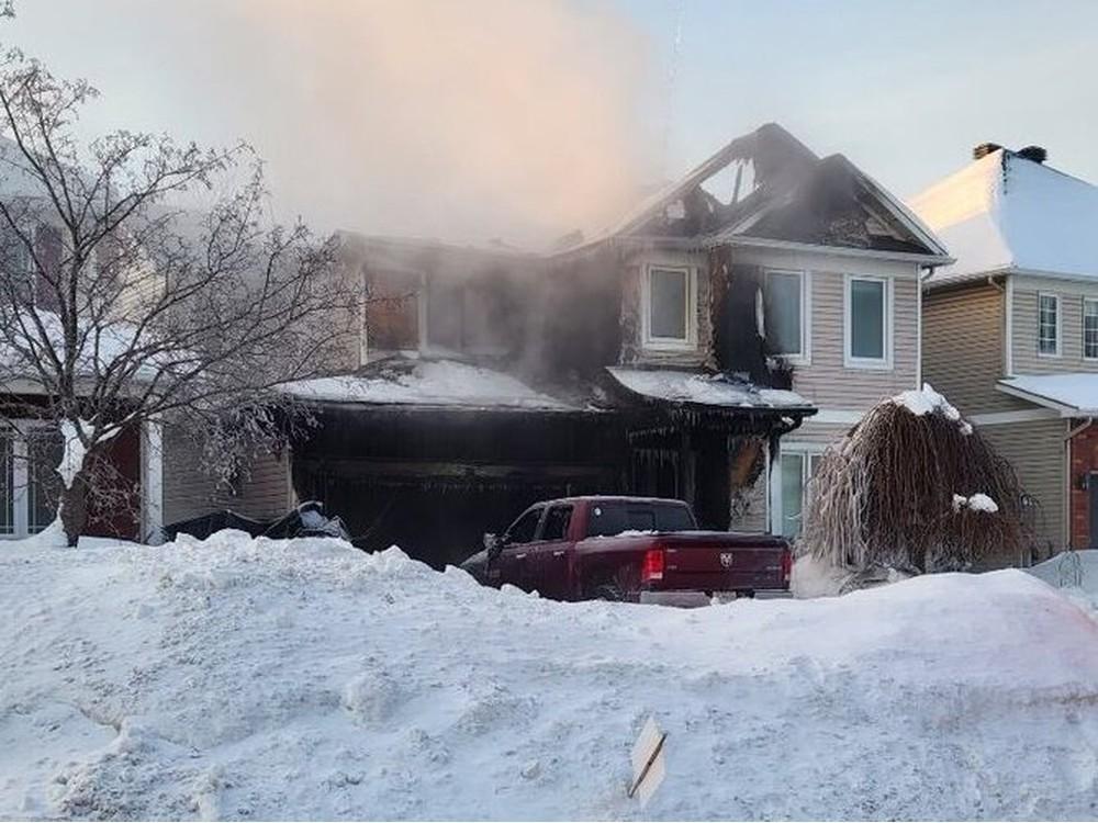 Stittsville residents flee barefoot from one of half-dozen Saturday fires ottawasun.com/news/local-new…