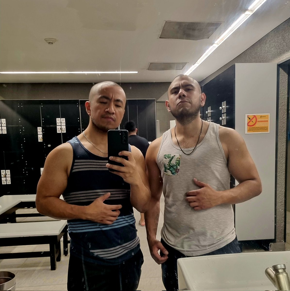 chacas_mex's tweet photo. Que tranza morros, más tarde andaremos en @Chikro54 preñando culitos 🍆💦🍑, quien jala? 😈 #ChacaChino #ChacaMex https://t.co/N616oy0lZ2