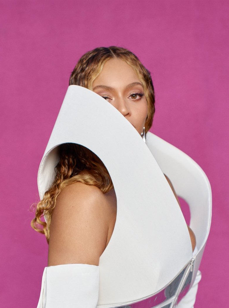 beyzhive's tweet photo. Beyoncé referencing herself at the #RocNationBrunch https://t.co/UiPKxRUxdN