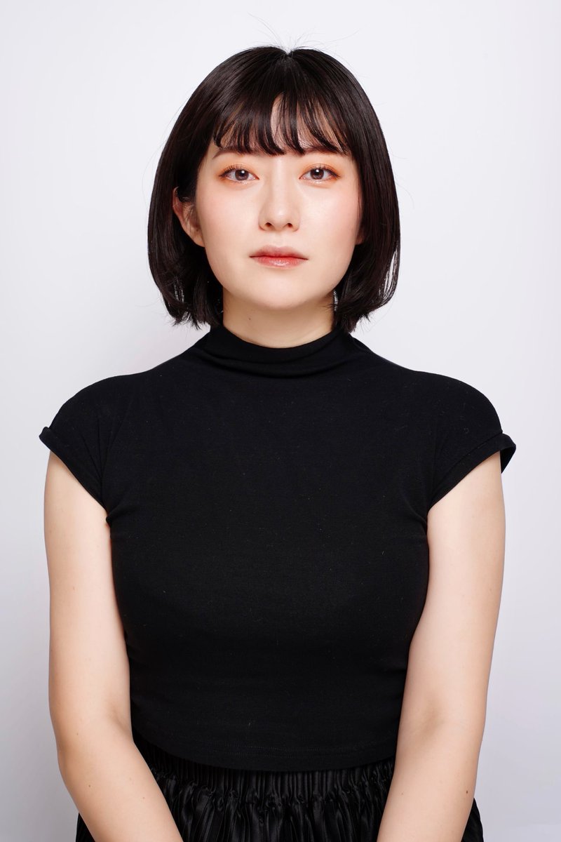 教えて皆様いいなと思うのどっち？ 左▶︎RT 右▶︎イイネ #旭桃果