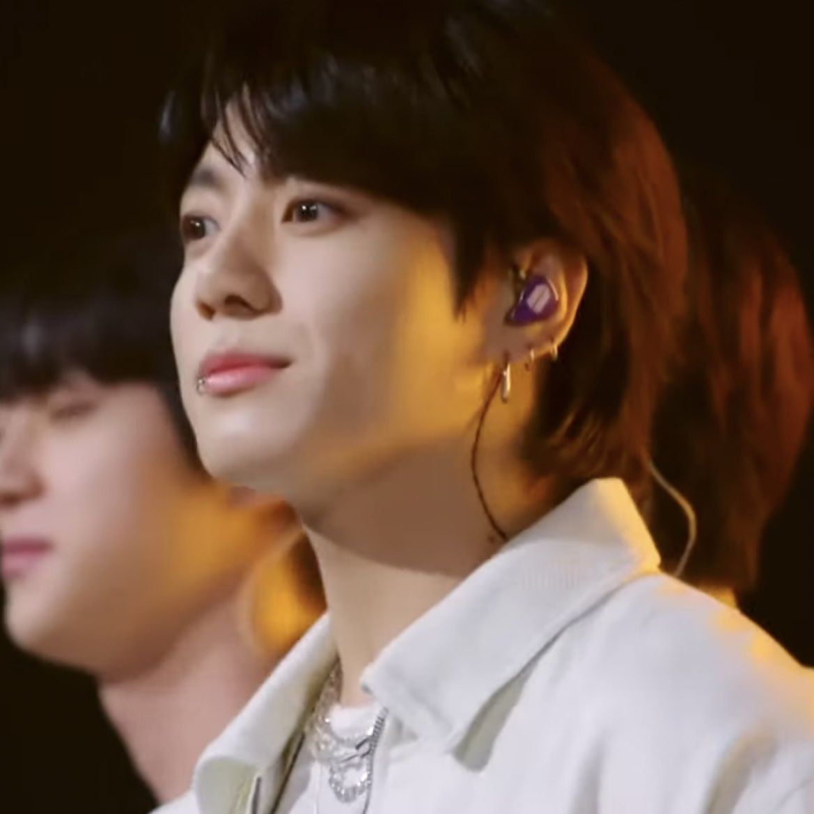 PROSPREOUS's tweet photo. ㅤ
"I know when I'm with you, I can't keep myself from falling right time.. at the right moment, it's you."
ㅤ
https://t.co/Yh0XnGTyew
