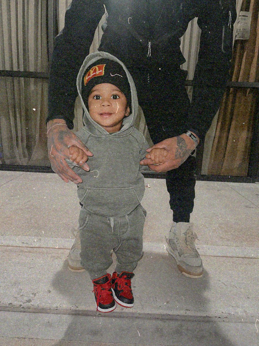 DeeViewsBaby's tweet photo. Proud Papa💎 https://t.co/4KJCxRfMMv