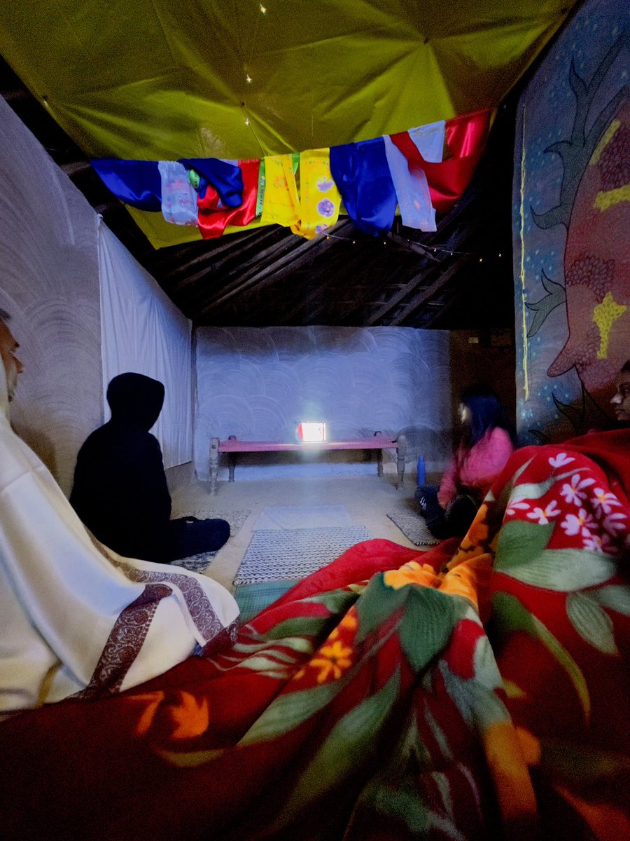 projectbatauli's tweet photo. The second of our yoga retreat program was an exciting day with yoga, mud therapy, satvic food and full moon meditation. 🧘
.
#projectbatauli #batauli #yoga #surguja #villagelife #vibe #satvik #medidation #mudtherapy https://t.co/Y6kT6TmWpm