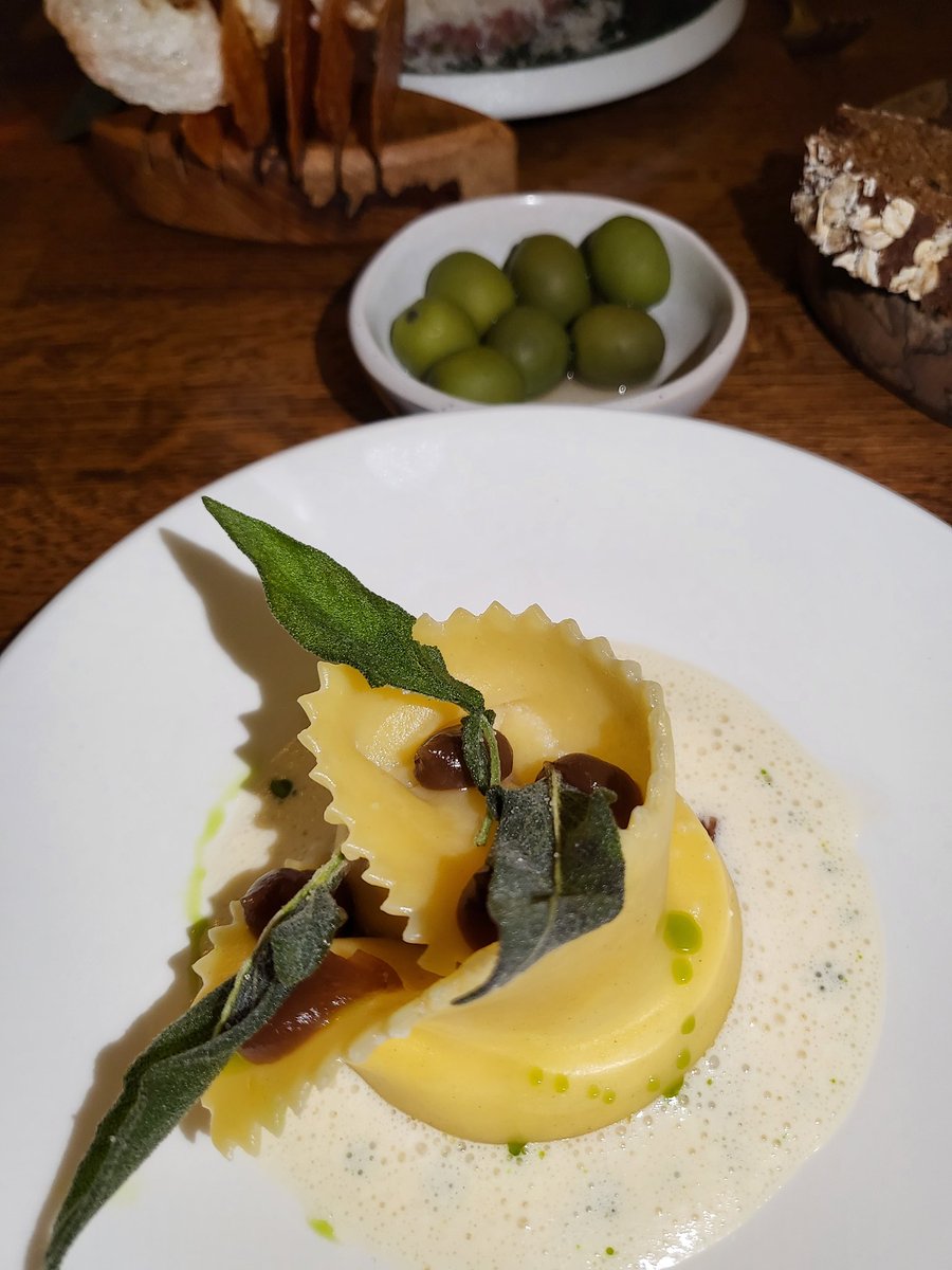 Gráinne Mullins tweet media