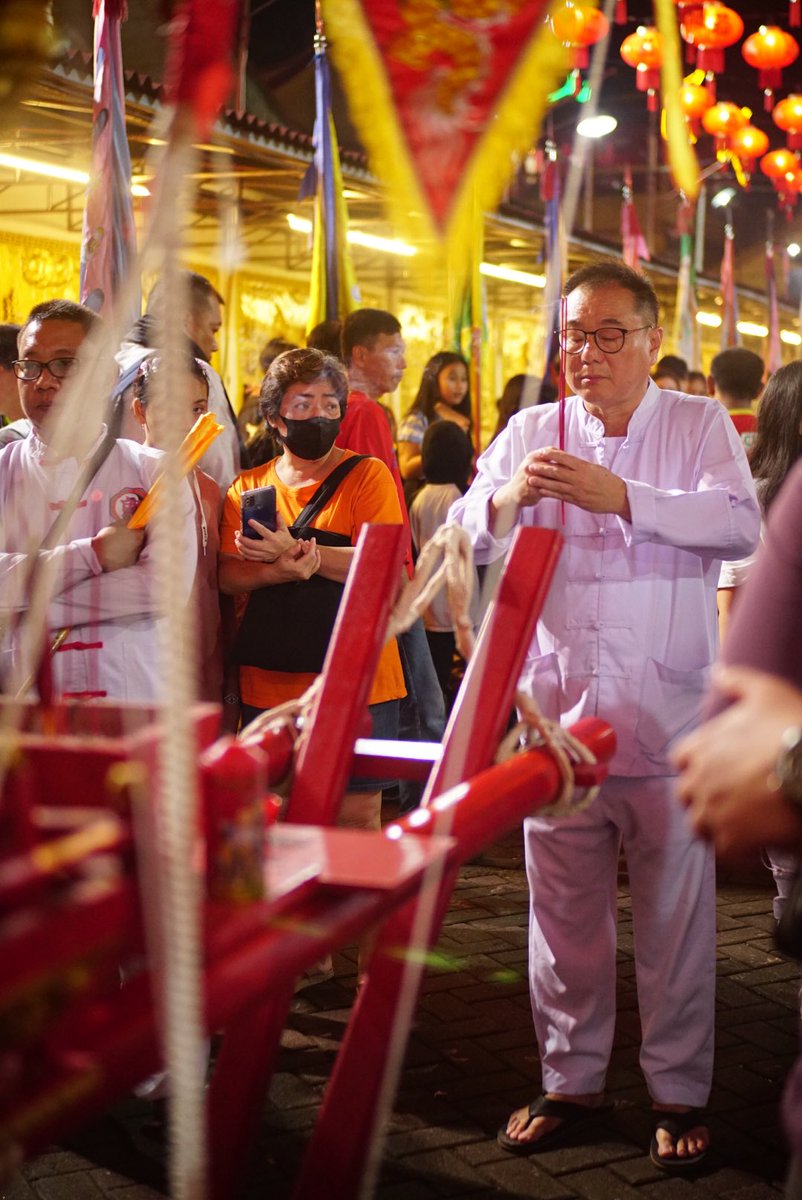 kristian_oka's tweet image. Semalam sebelum perayaan #CapGoMeh di Kelenteng Kwan Kong, #Manado, Sabtu (4/2/2023). Setelah dua tahun, pawai Cap Go Meh akan kembali digelar.