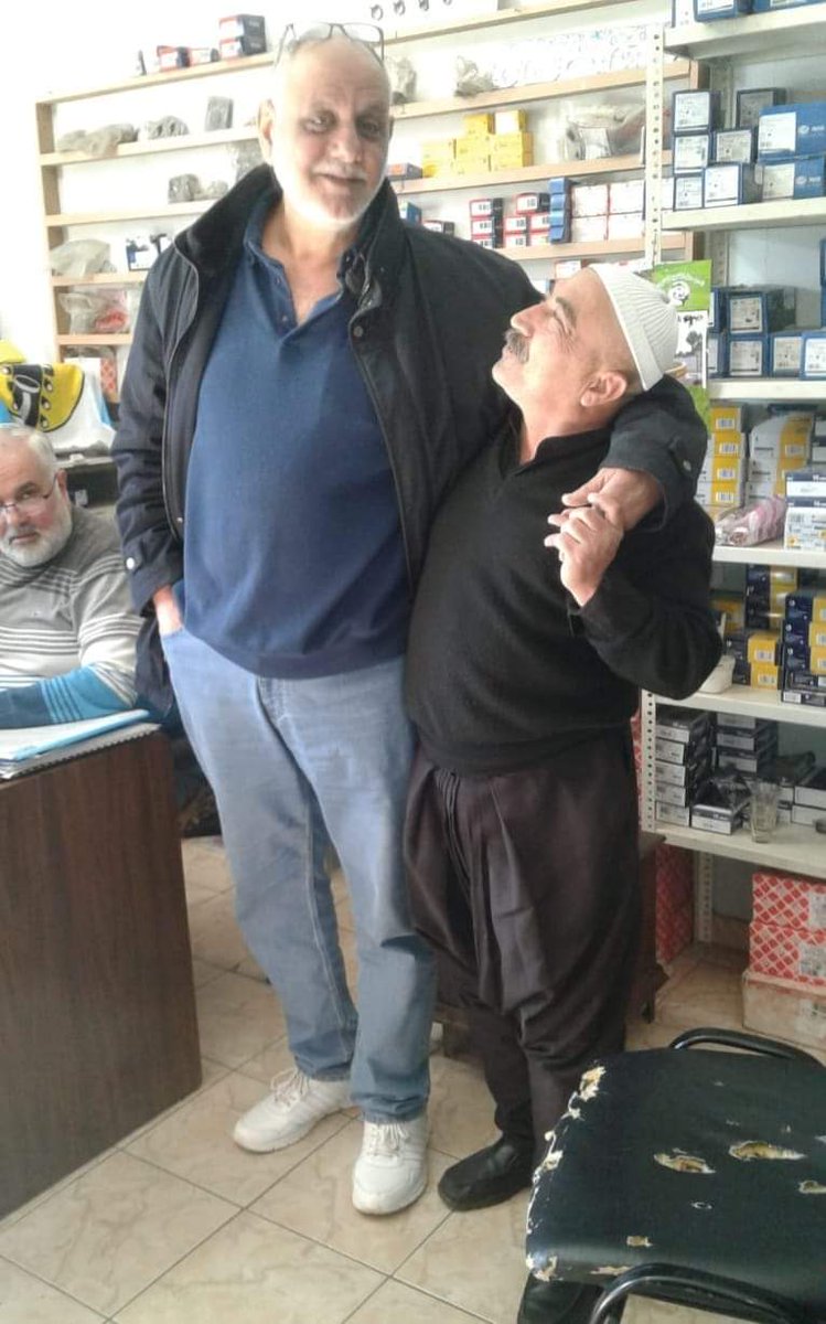 Samiralwan20111's tweet photo. استفسار عن حال الطقس
الشيخ حسن يسأل الأخ حكمت
والجواب ما في رئيس حالياً🙈🙈😂 https://t.co/mA4q1a0xW6