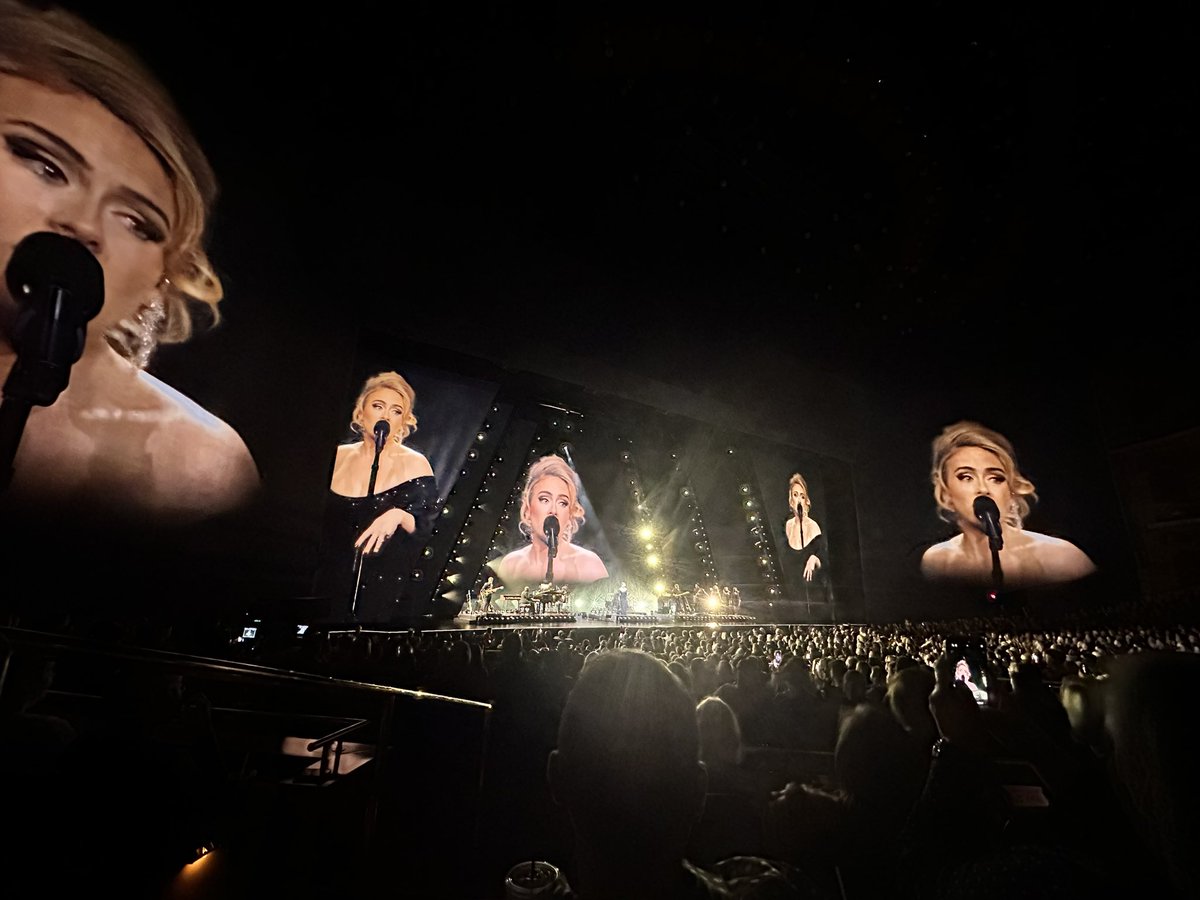 Queen <a href="/Adele/">Adele</a>
